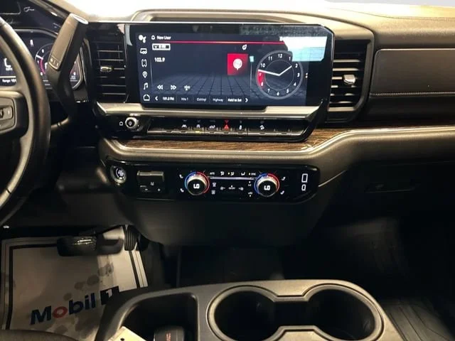 Used 2024 Summit White GMC Elevation image 12