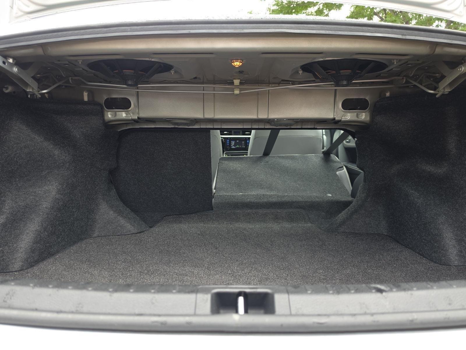 Certified Used 2017 Classic Silver Metallic Toyota LE image 33