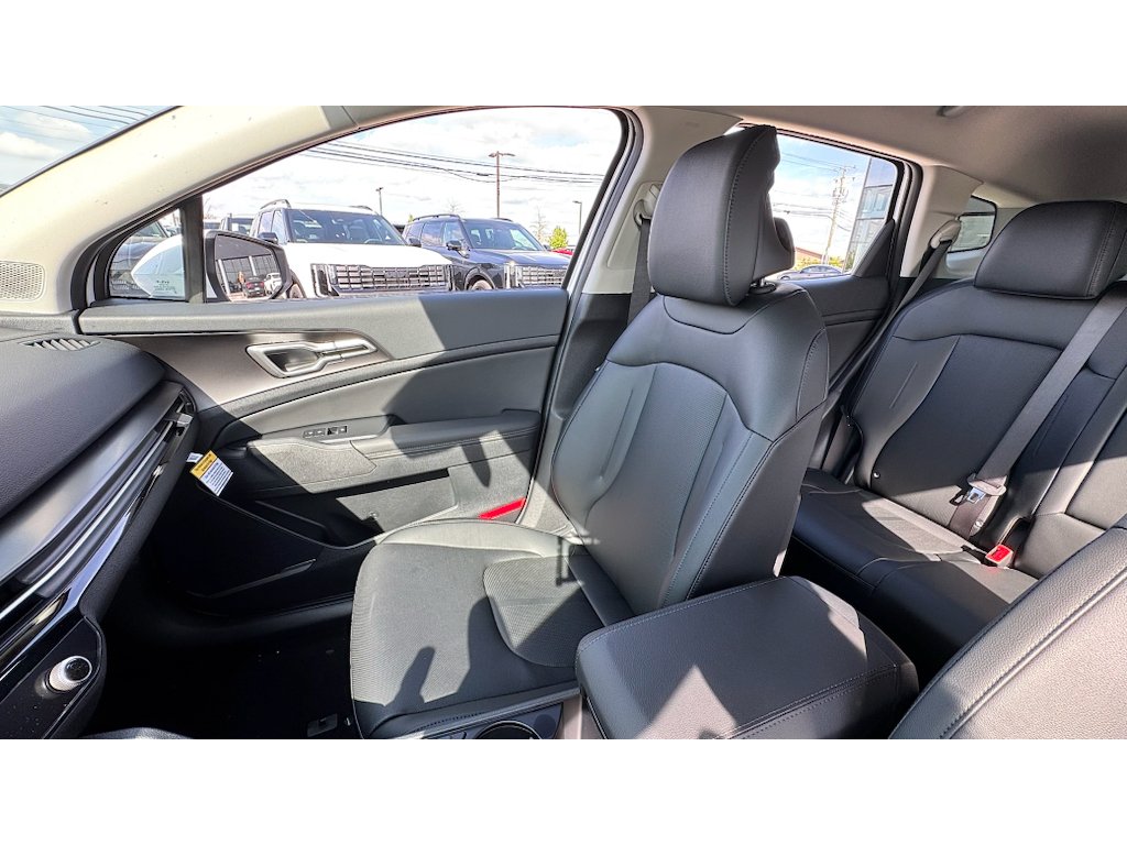 New 2026 Glacial White Pearl Kia EX image 8