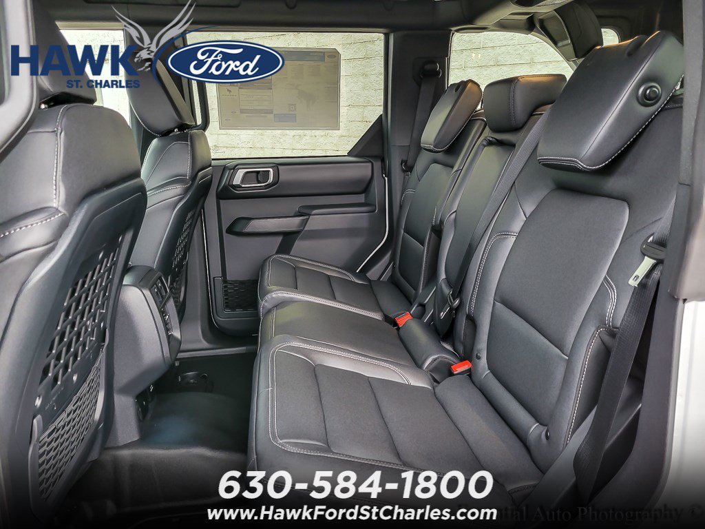 New 2025 Oxford White Ford Badlands® image 9
