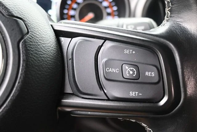 Used 2021 Green Jeep Unlimited Sport image 19