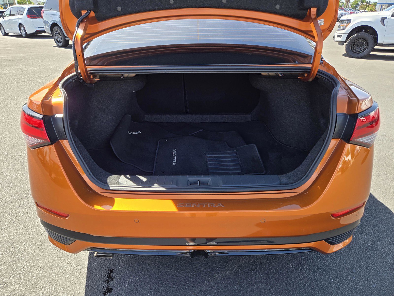 Used 2024 Monarch Orange Metallic/Super Black Nissan SR image 27