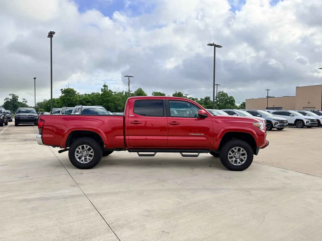 Used 2019 Barcelona Red Metallic Toyota SR5 image 6