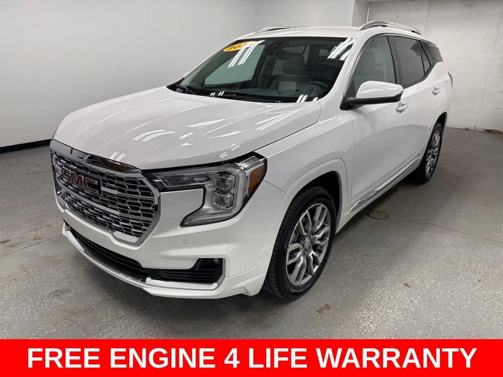 2024 GMC Terrain Denali AWD's photo