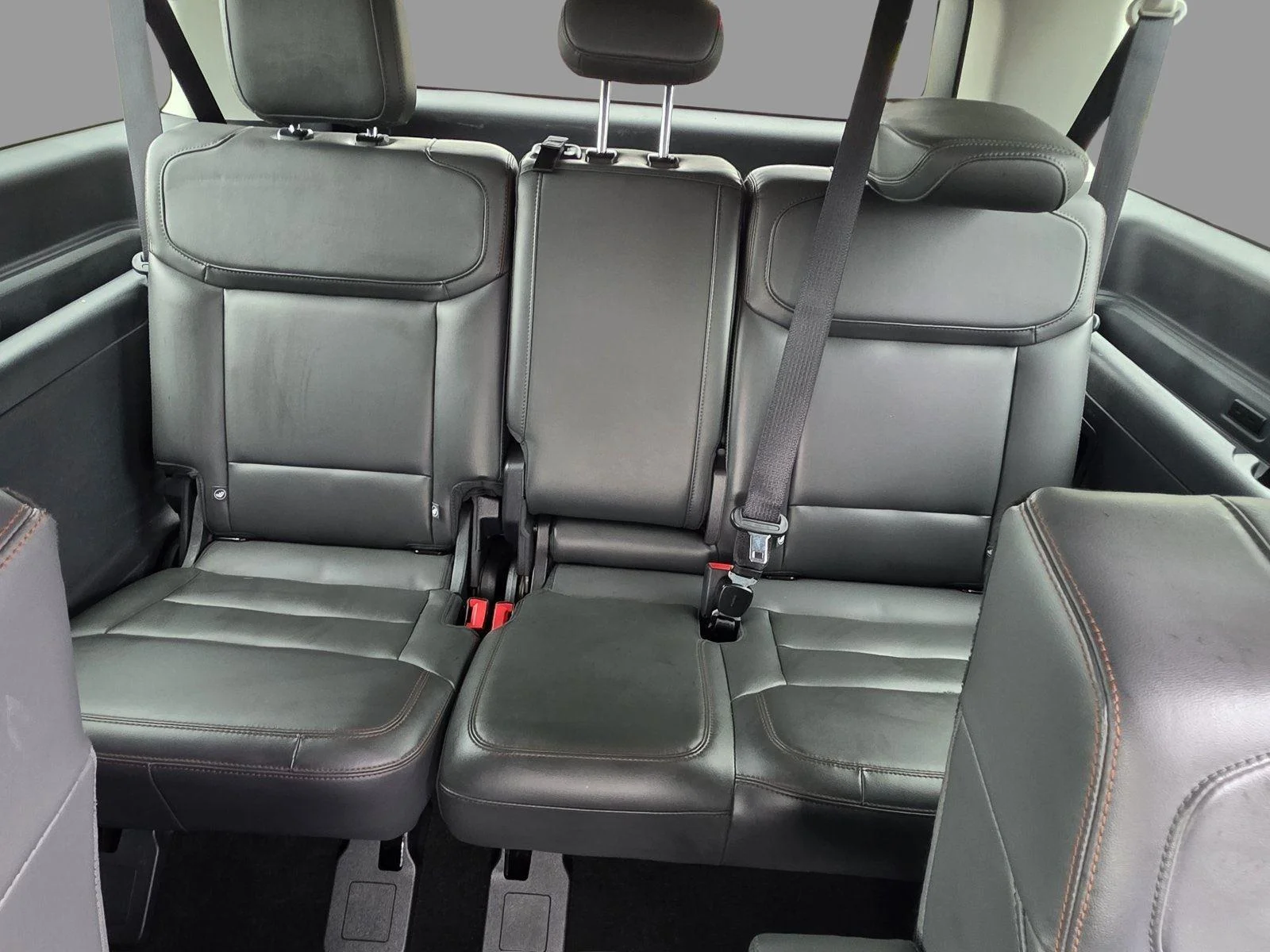 Used 2025 Agate Black Ford Active image 31
