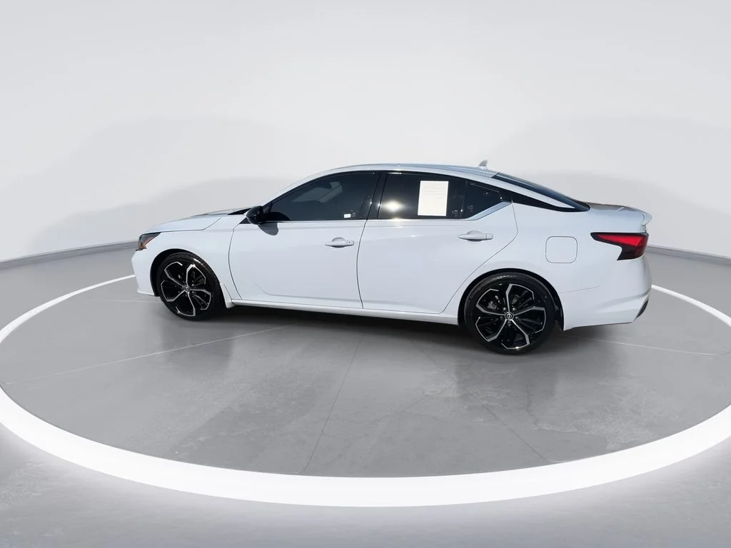 Used 2023 Gray Nissan 2.5 SR image 5
