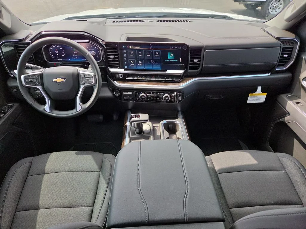 New 2026 Summit White Chevrolet LT image 12
