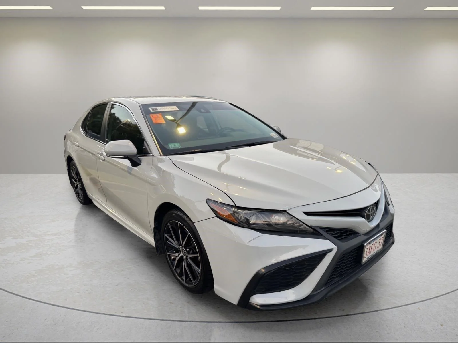 Used 2023 Predawn Gray Mica Toyota SE image 19