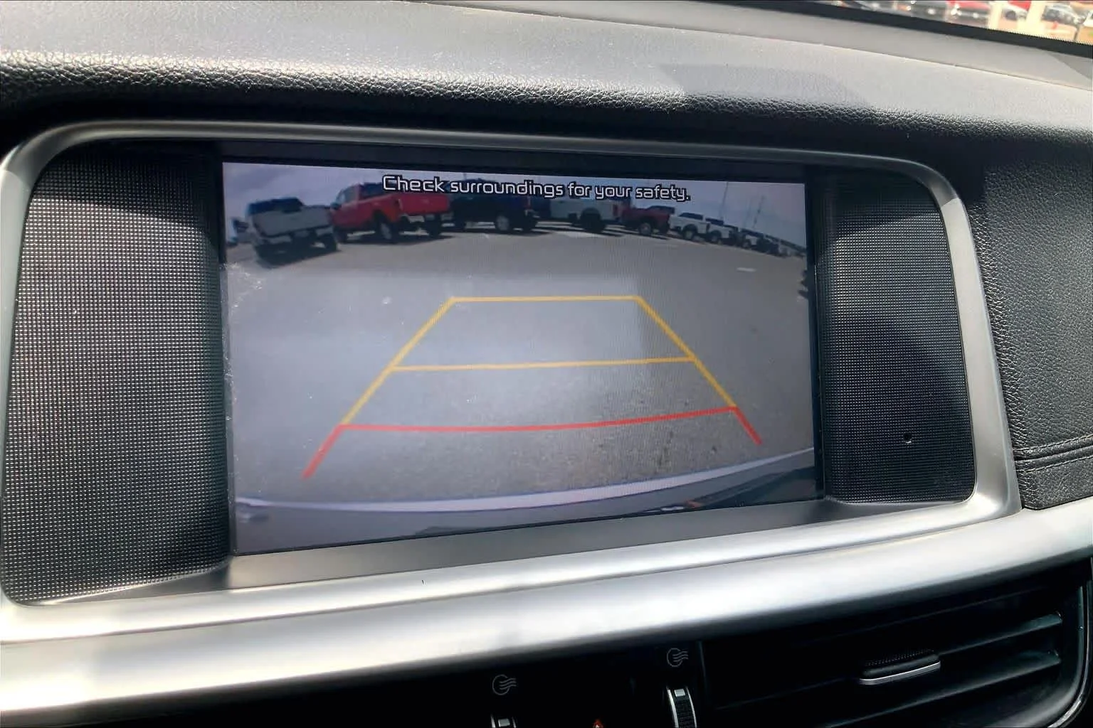 Used 2020 Sparkling Silver Kia LX image 27