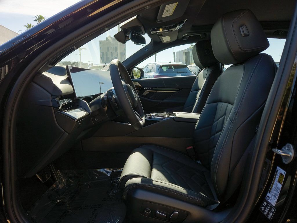 New 2026 Black Sapphire Metallic BMW 530i xDrive image 10
