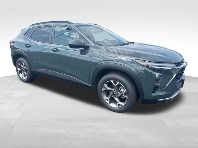 2025 Chevrolet Trax LT - Photo 8