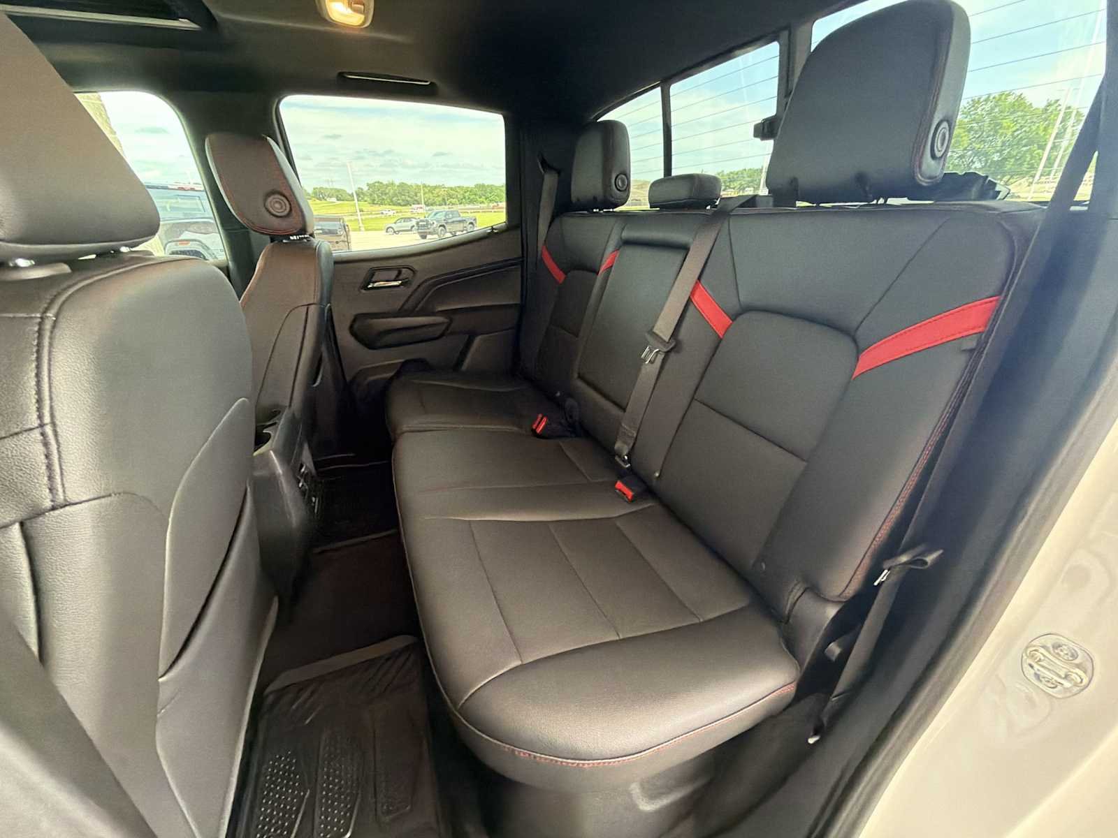 2026 Chevrolet Colorado Z71 - Photo 26