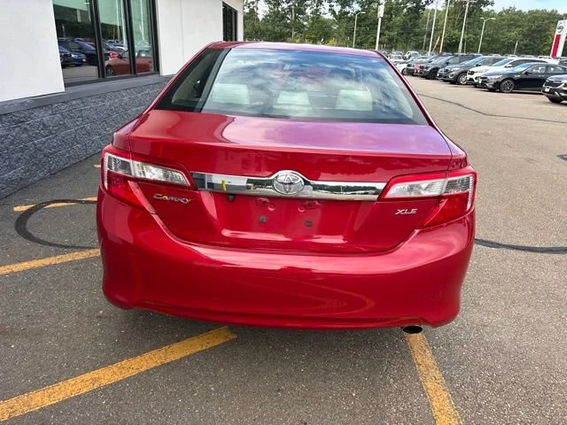 Used 2013 Barcelona Red Metallic Toyota L image 6