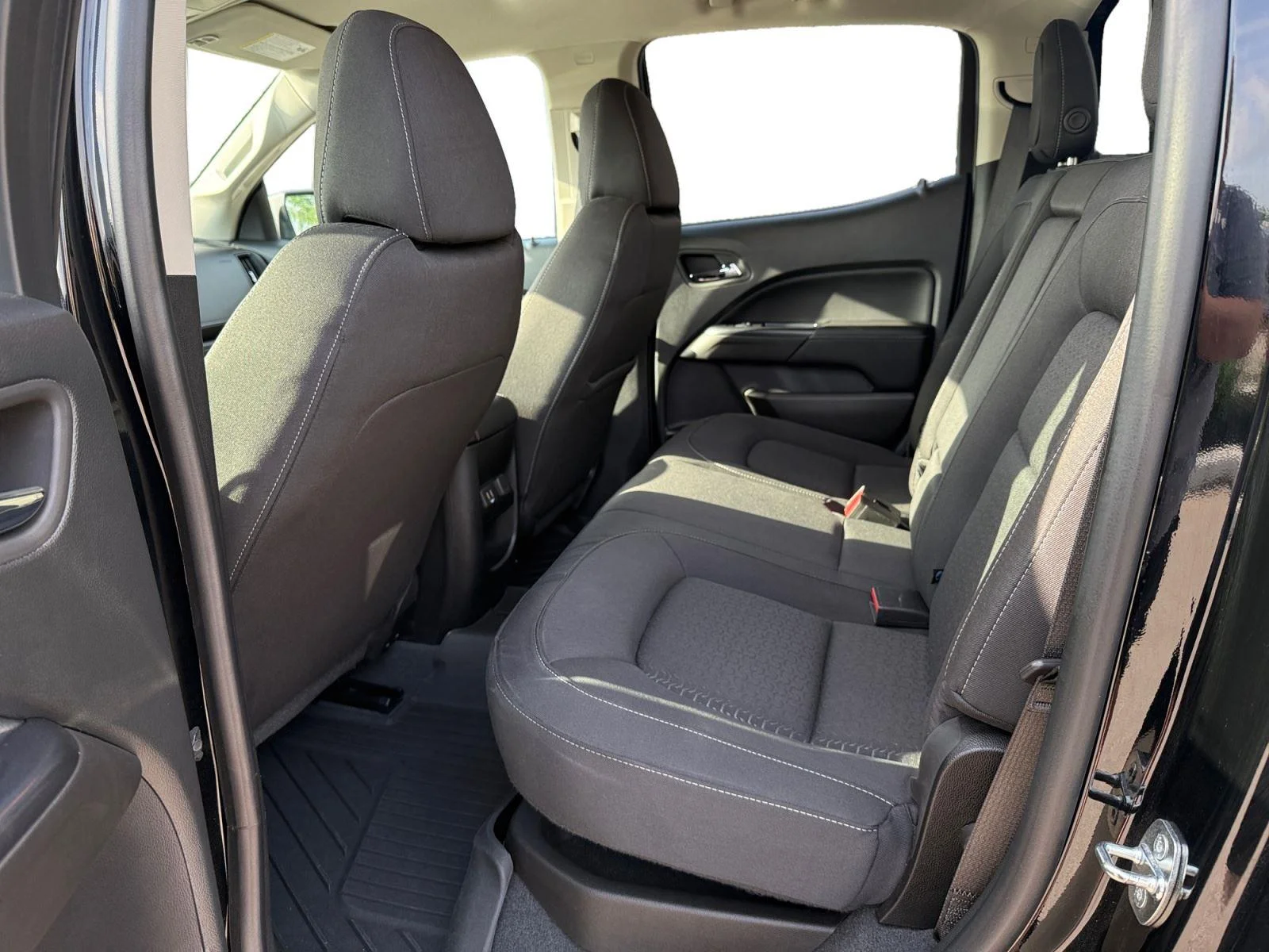 Used 2022 Onyx Black GMC Elevation image 19