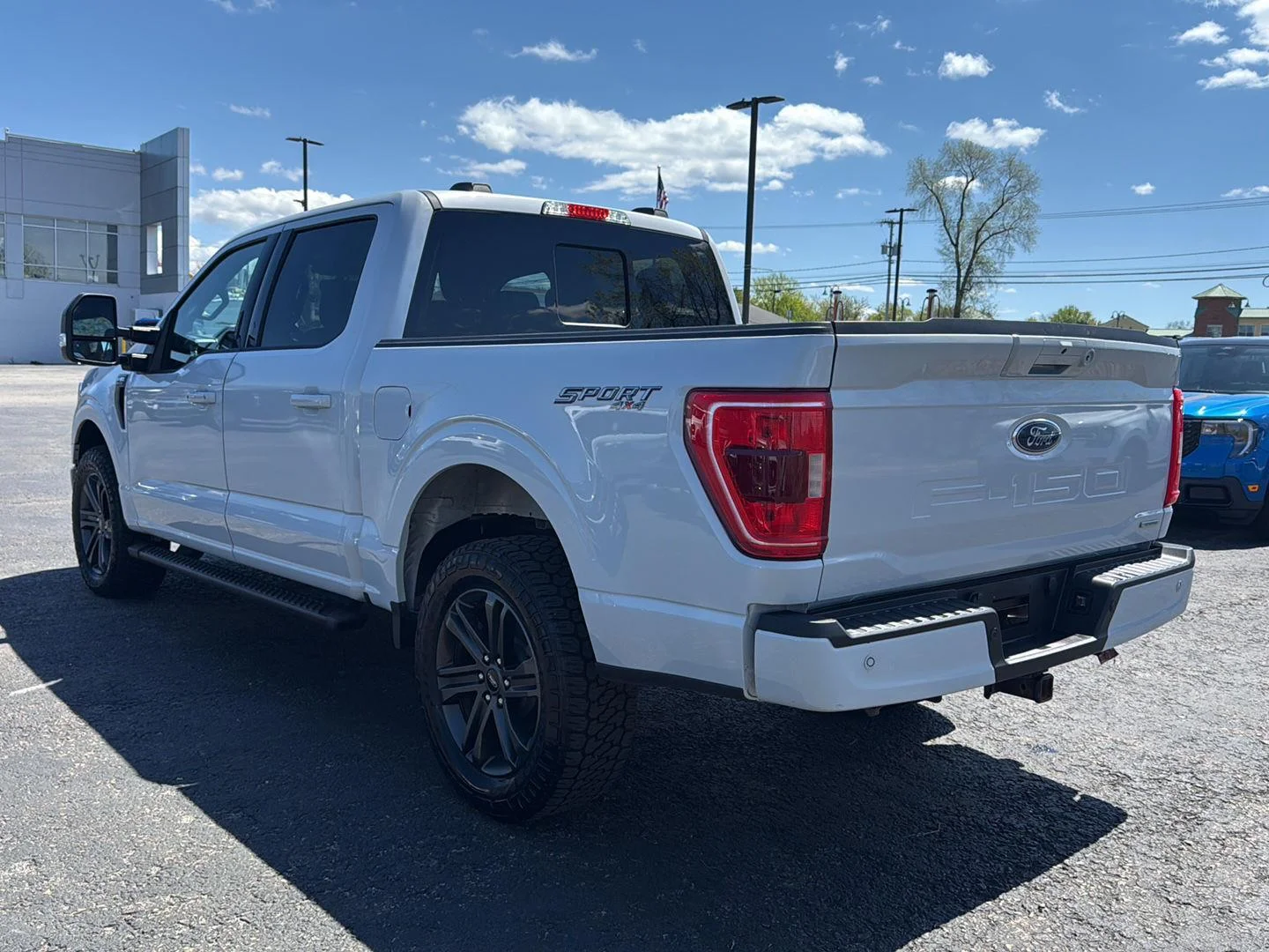 Used 2022 Space White Ford XLT image 3