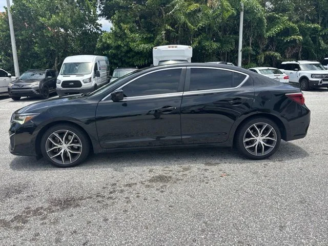 Used 2021 Majestic Black Pearl Acura Premium Package image 4