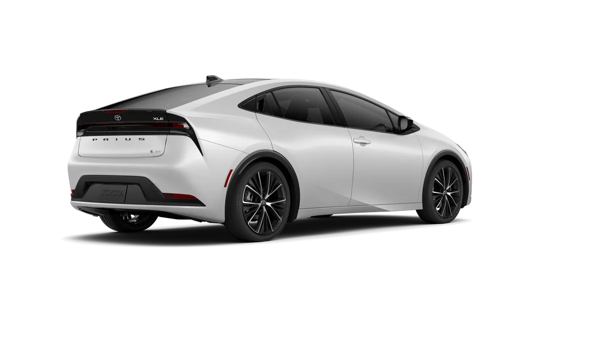 New 2027 Wind Chill Pearl Toyota XLE image 46