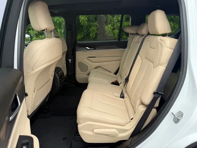 Used 2023 White Jeep Limited image 18