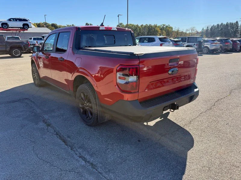 Used 2023 Red Ford XLT image 18