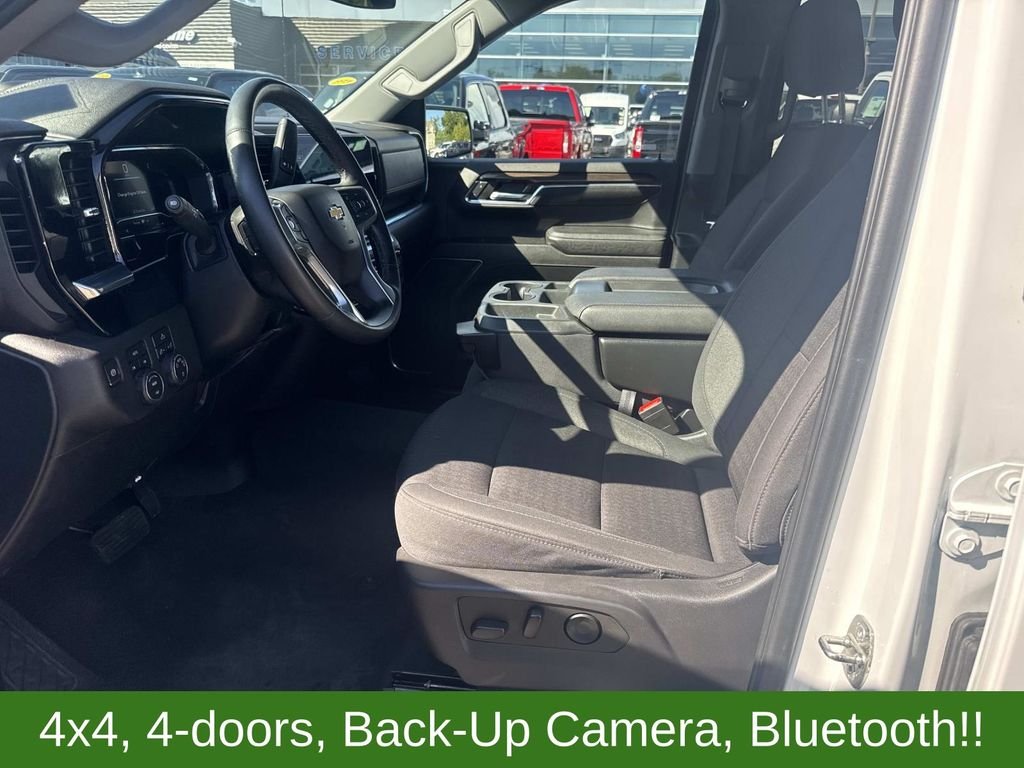 Used 2023 White Chevrolet LT image 19