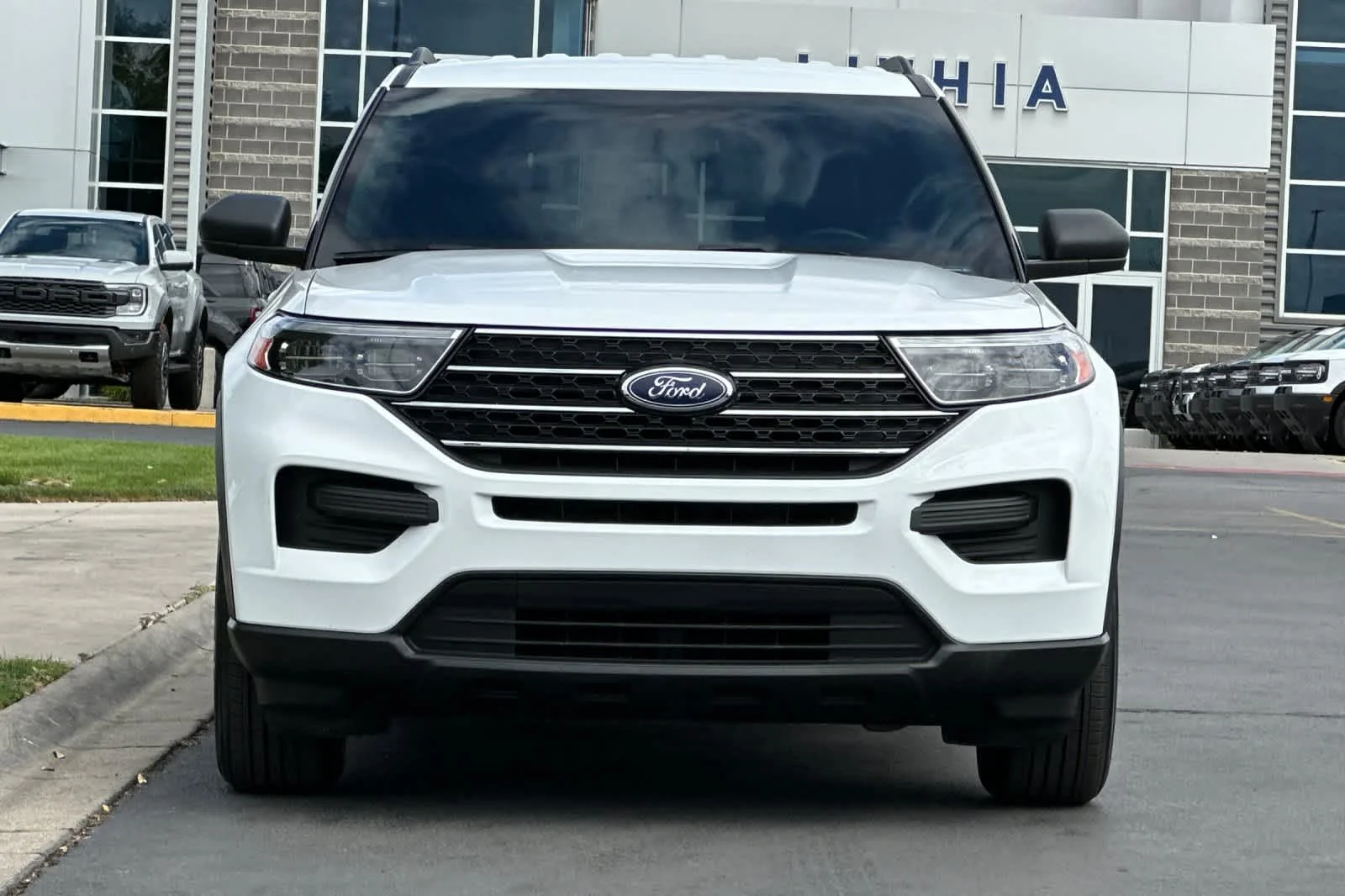 Used 2020 Oxford White Ford XLT image 10