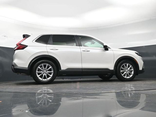 Certified Used 2026 Platinum White Pearl Honda 2WD EX image 29