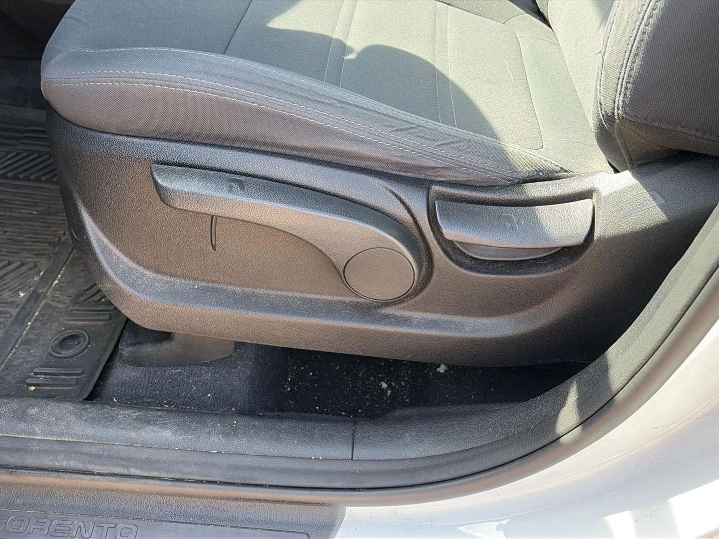 Used 2019 White Kia LX image 20