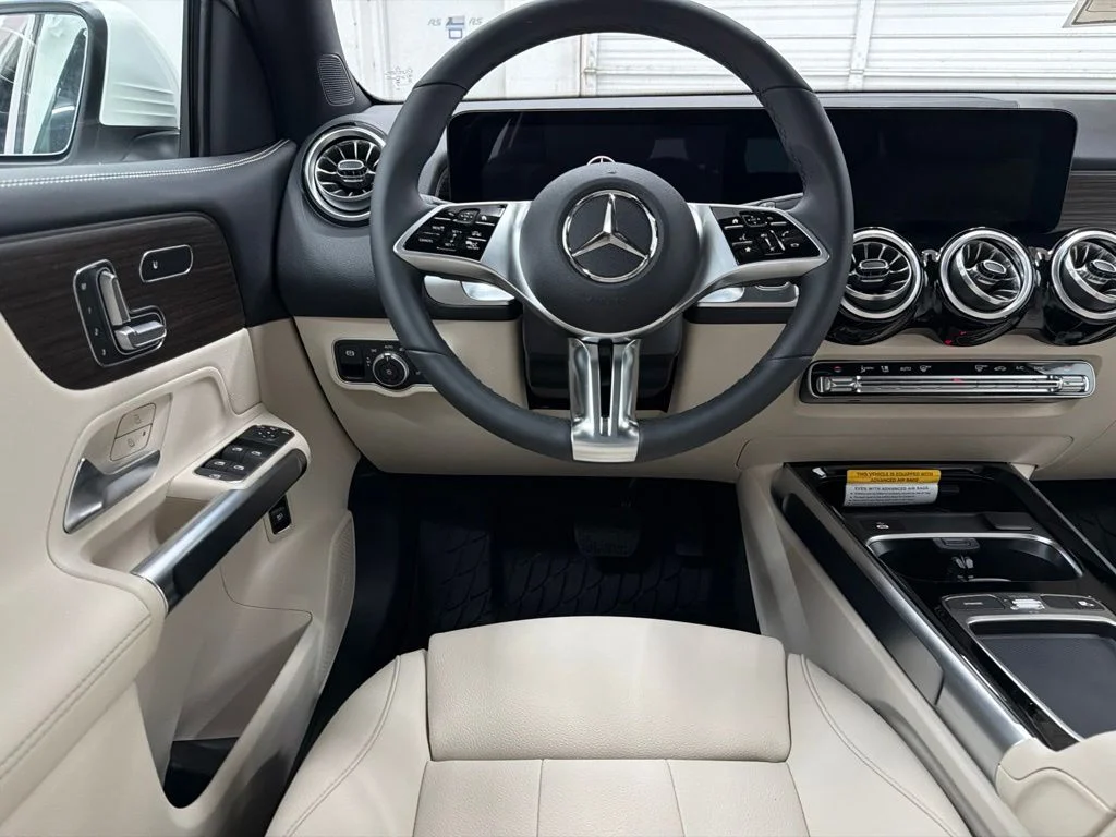 New 2026 White Mercedes-Benz GLB 250 image 20