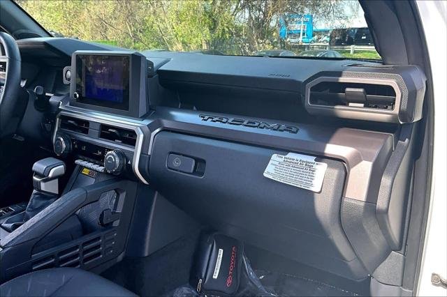 2024 Toyota Tacoma SR5 - Photo 18