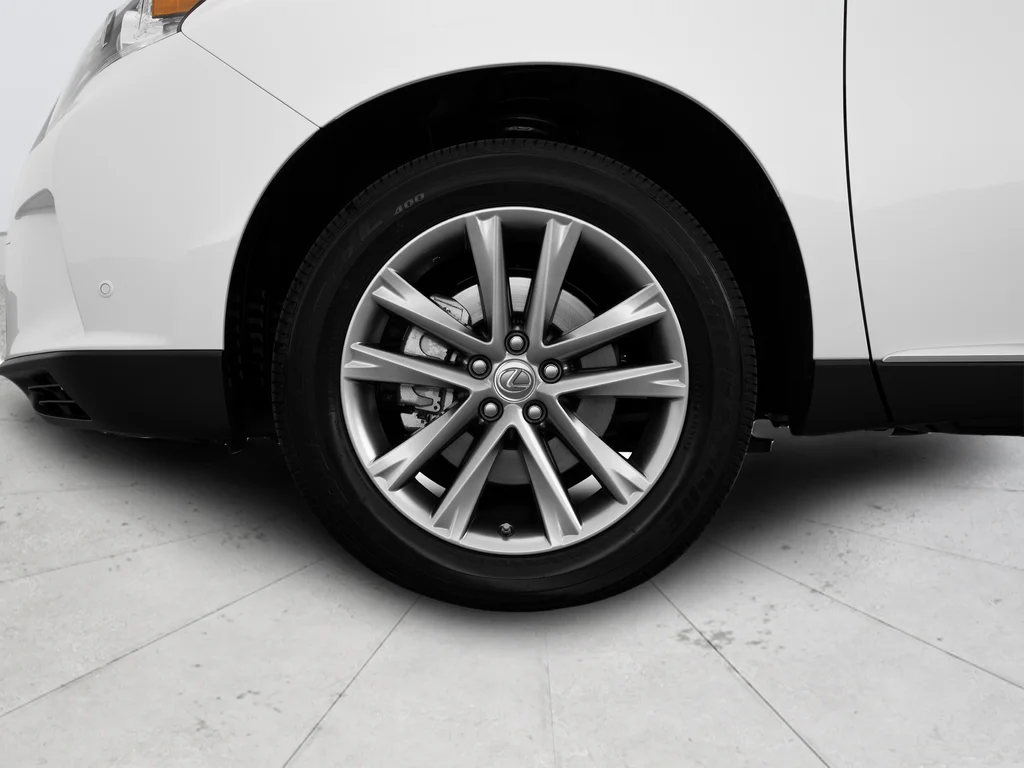 Used 2015 White Lexus 350 image 57