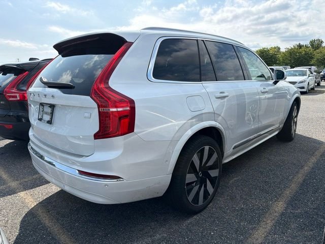 Used 2024 Crystal White Metallic Volvo Ultimate image 5
