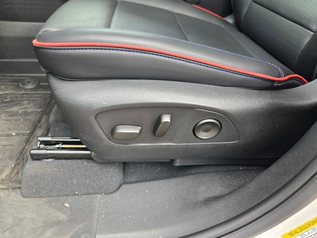Used 2025 White Chevrolet RST image 12