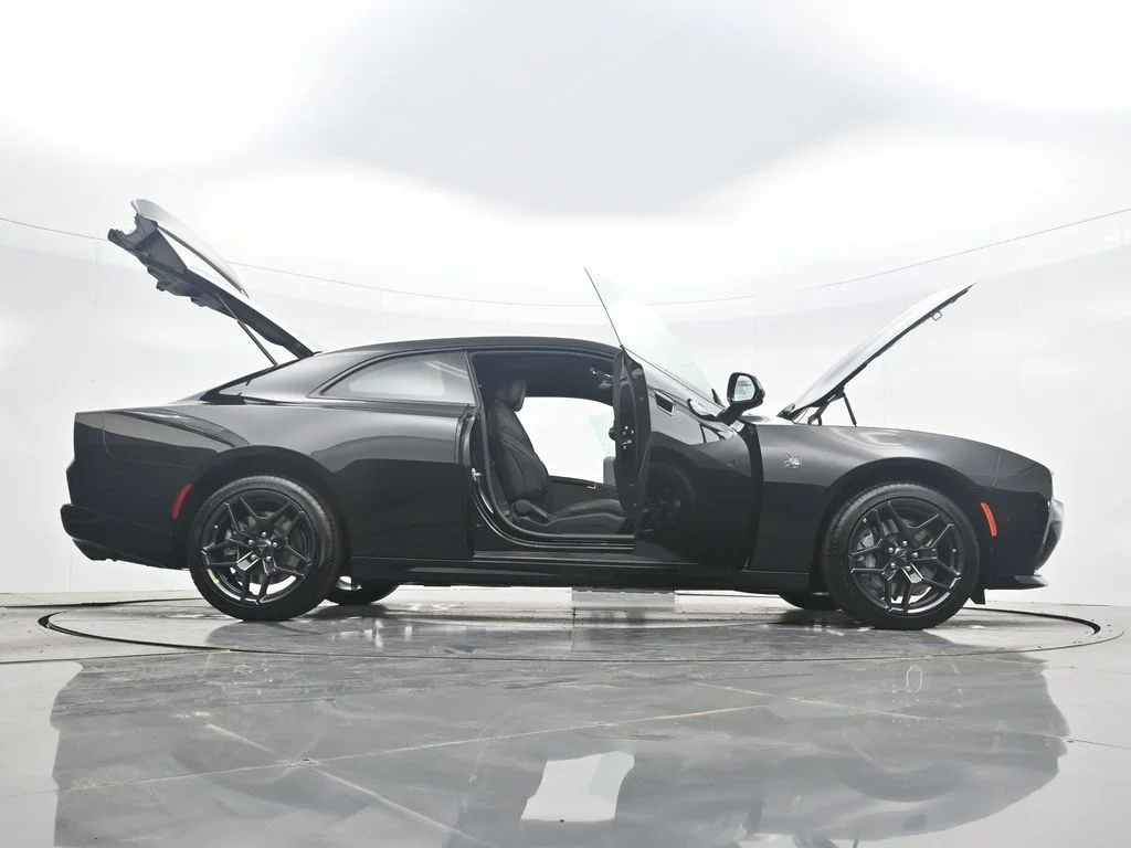 New 2026 Diamond Black Crystal Pearlcoat Dodge Scat Pack image 46