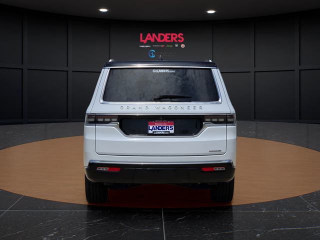 Used 2024 White Jeep Series III image 3