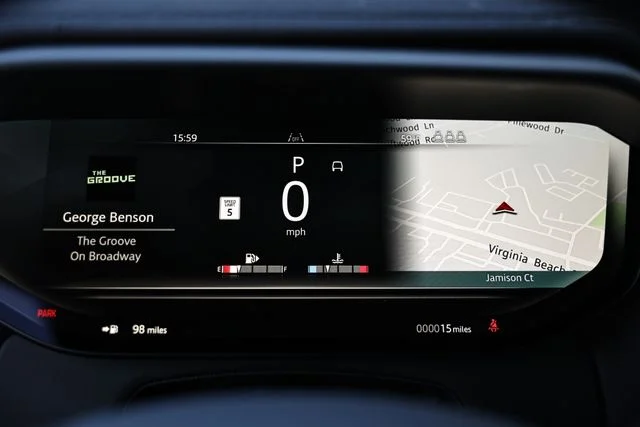 New 2026  Land Rover SE image 44
