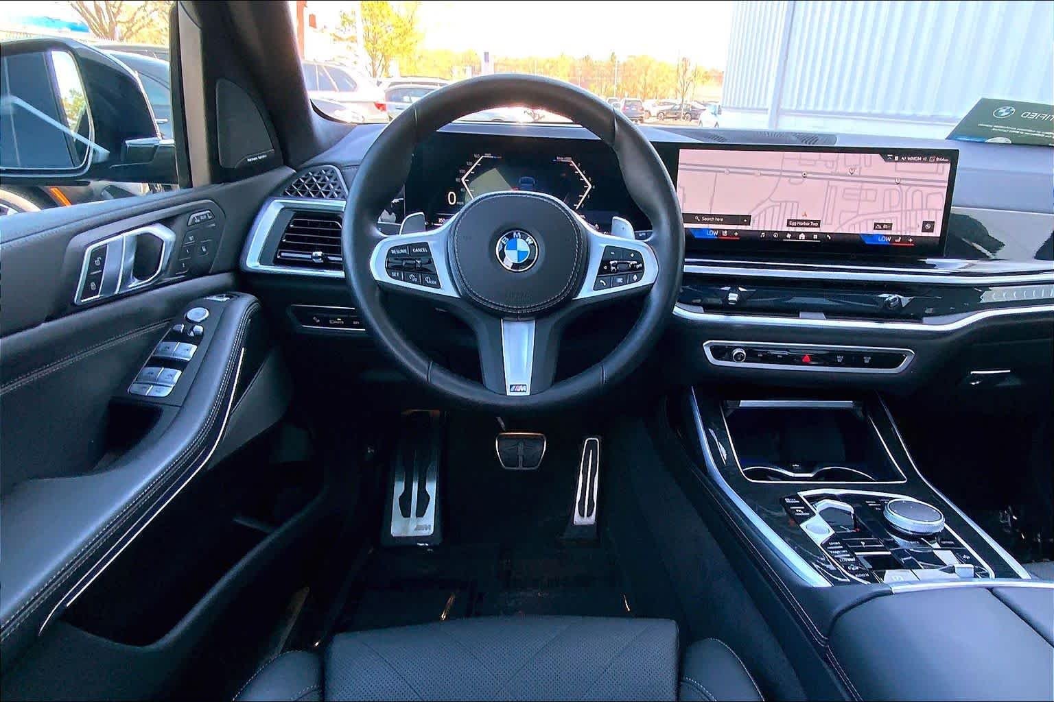 Certified Used 2024 Black Sapphire Metallic BMW xDrive40i image 5