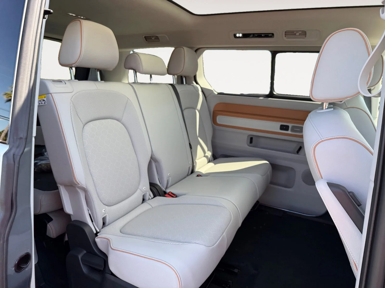 2025 Volkswagen ID. Buzz 1st Edition - Photo 18