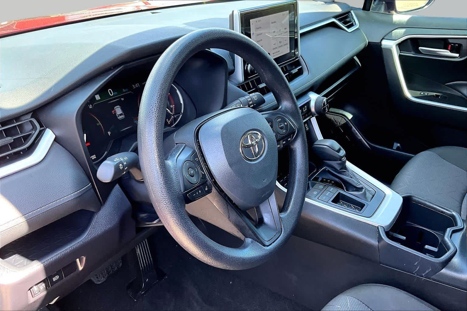 Used 2025 Ruby Flare Pearl Toyota XLE image 16