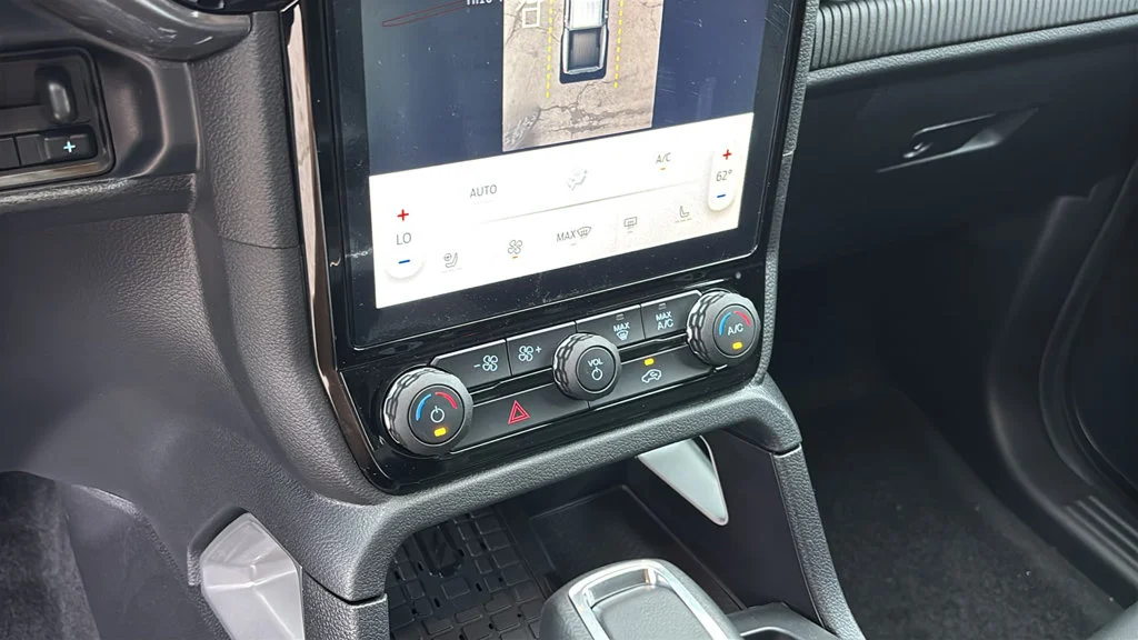 New 2026 Gray Ford Lariat image 18
