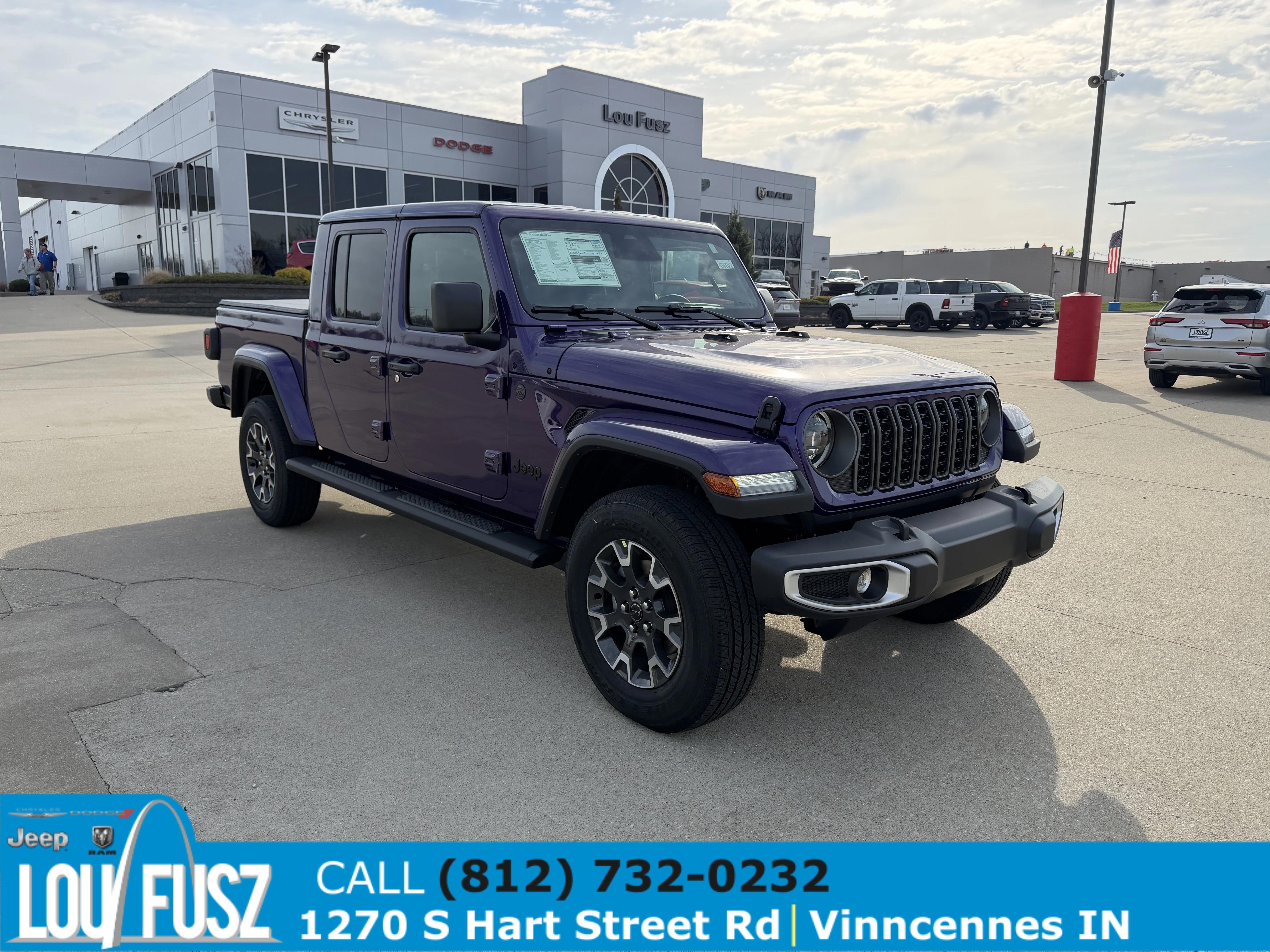 2026 Jeep Gladiator Sahara Auto's photo