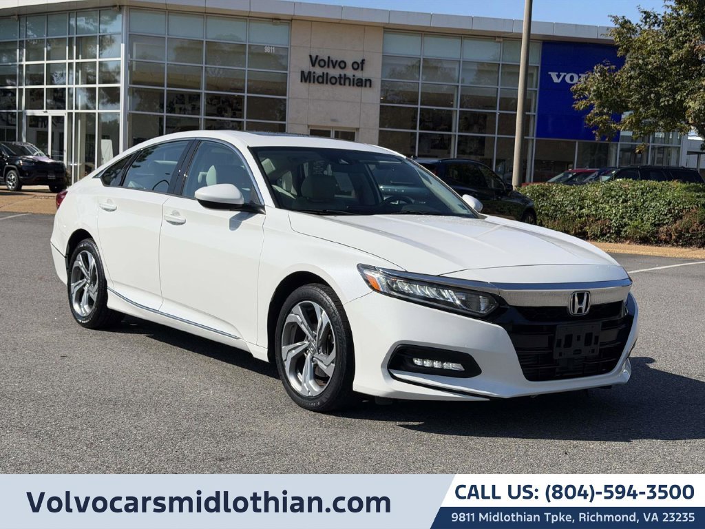 Used 2018 White Honda EX image 1