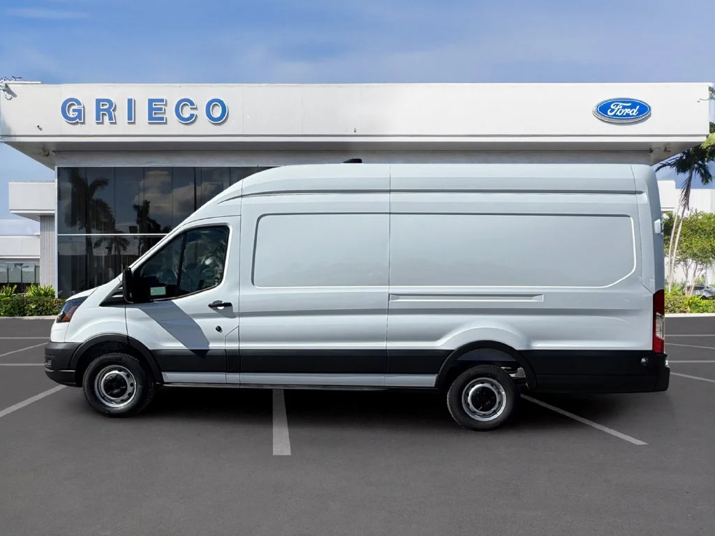 New 2027 White Ford Base image 4