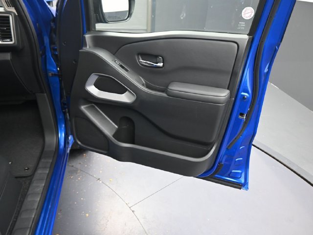 Used 2024 Blue Nissan SV image 13