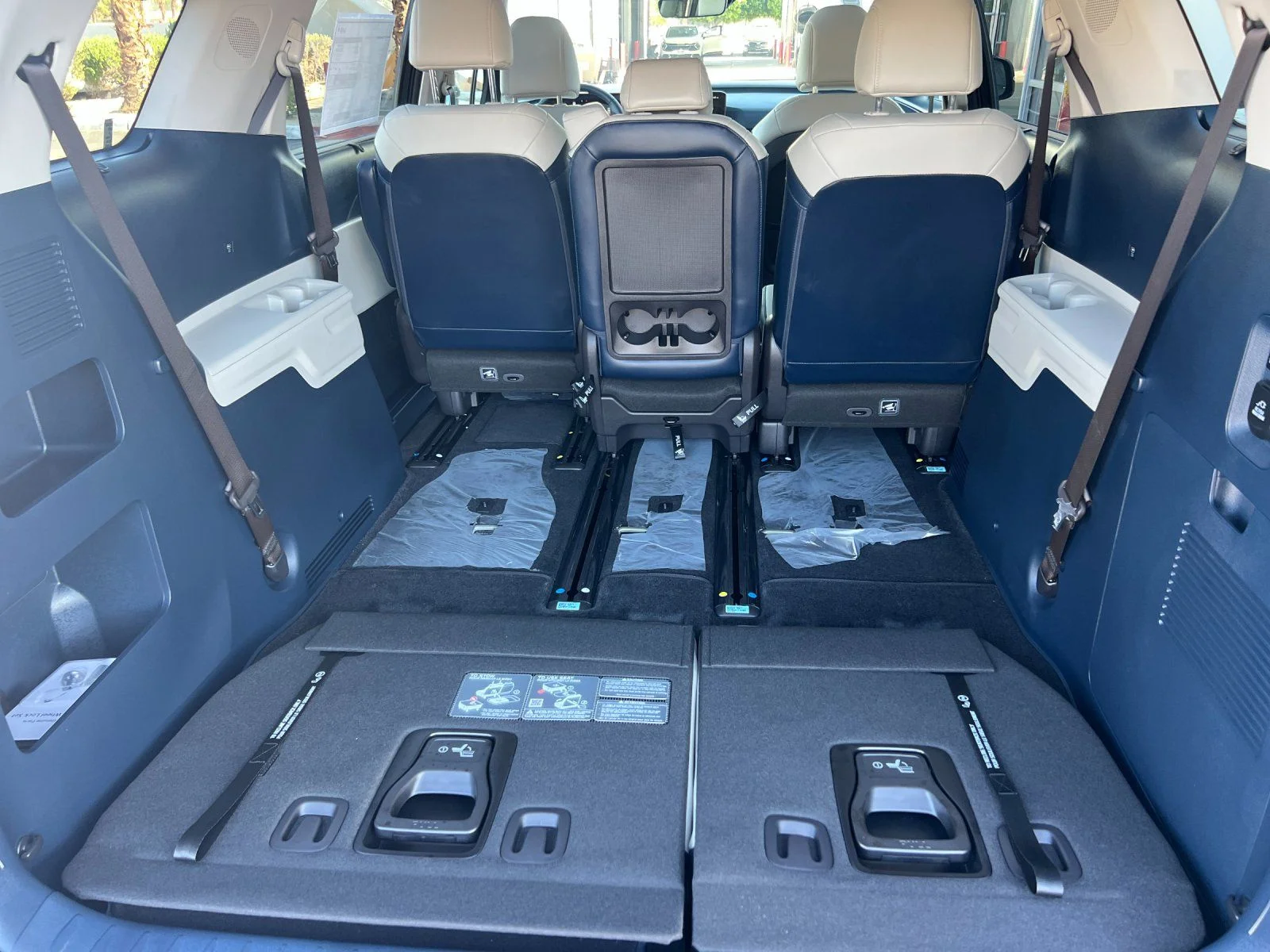 2026 Kia Carnival SX - Photo 17