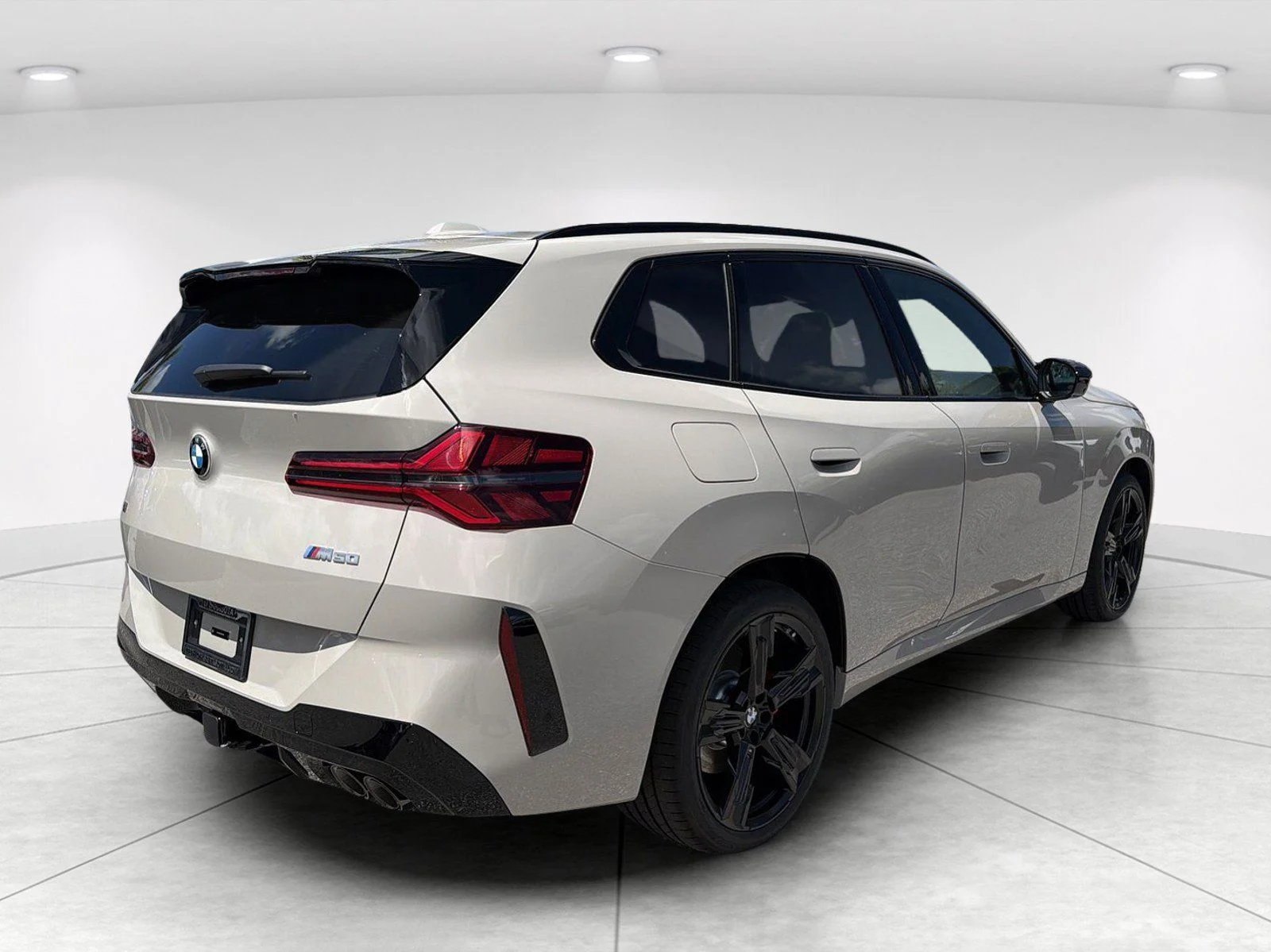 New 2026 Dune Grey Metallic BMW M50 xDrive image 4