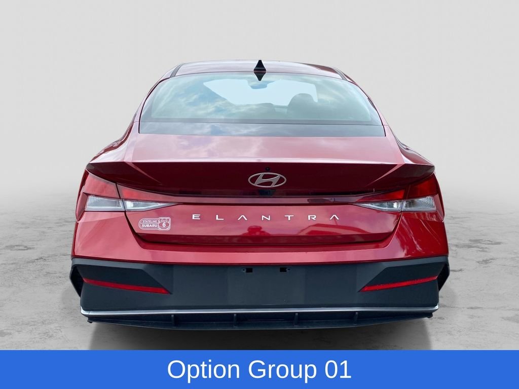 Used 2024 Red Hyundai SEL image 2
