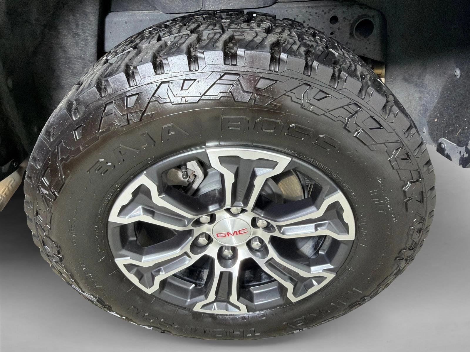 Used 2024 Sterling Metallic GMC 4WD AT4 image 17