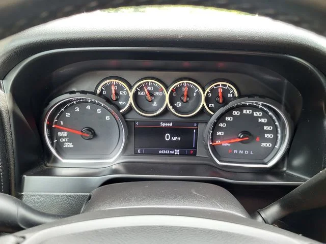 Used 2020  Chevrolet RST image 21