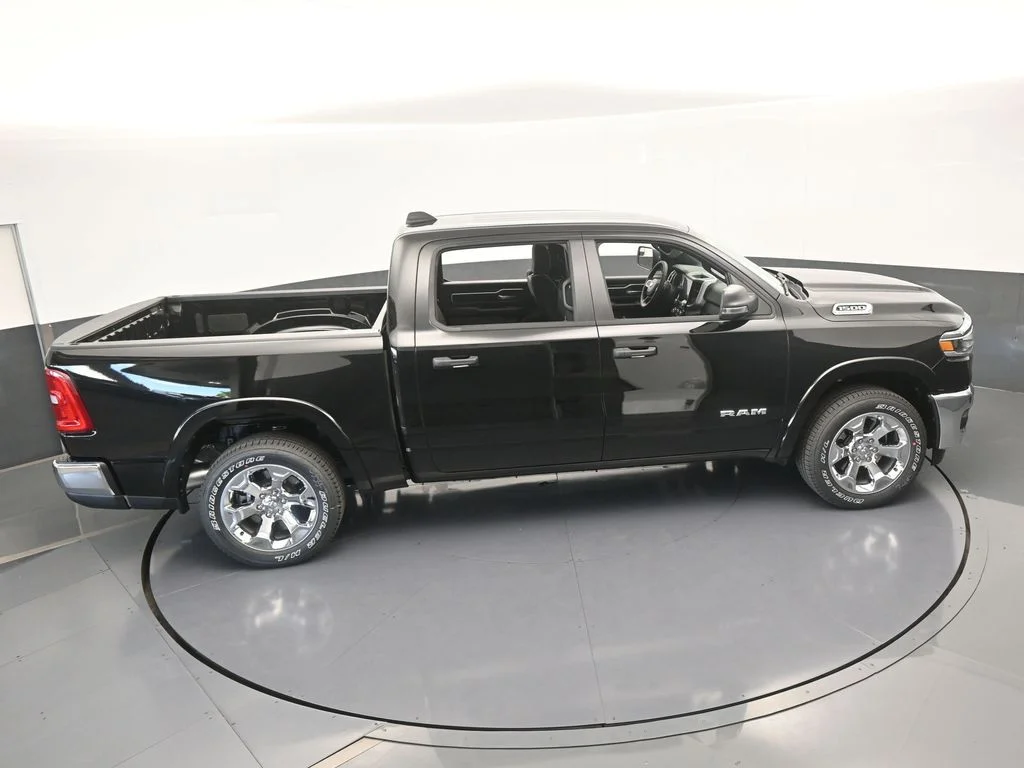 New 2026 Diamond Black Crystal Pearl-Coat Exterior Paint RAM Big Horn/Lone Star image 46