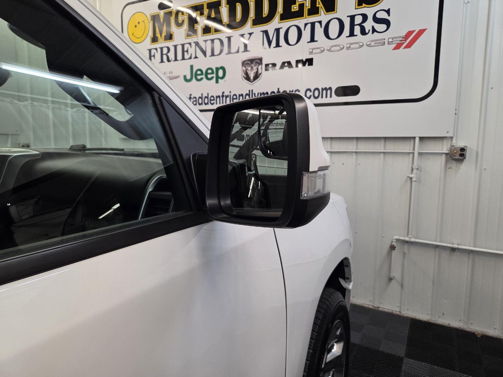 Used 2022 Bright White Clearcoat Ram Big Horn image 41